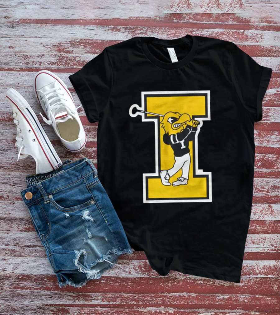 Iowa Hawkeyes Golf Vintage Logo Swinging Herky T-Shirt