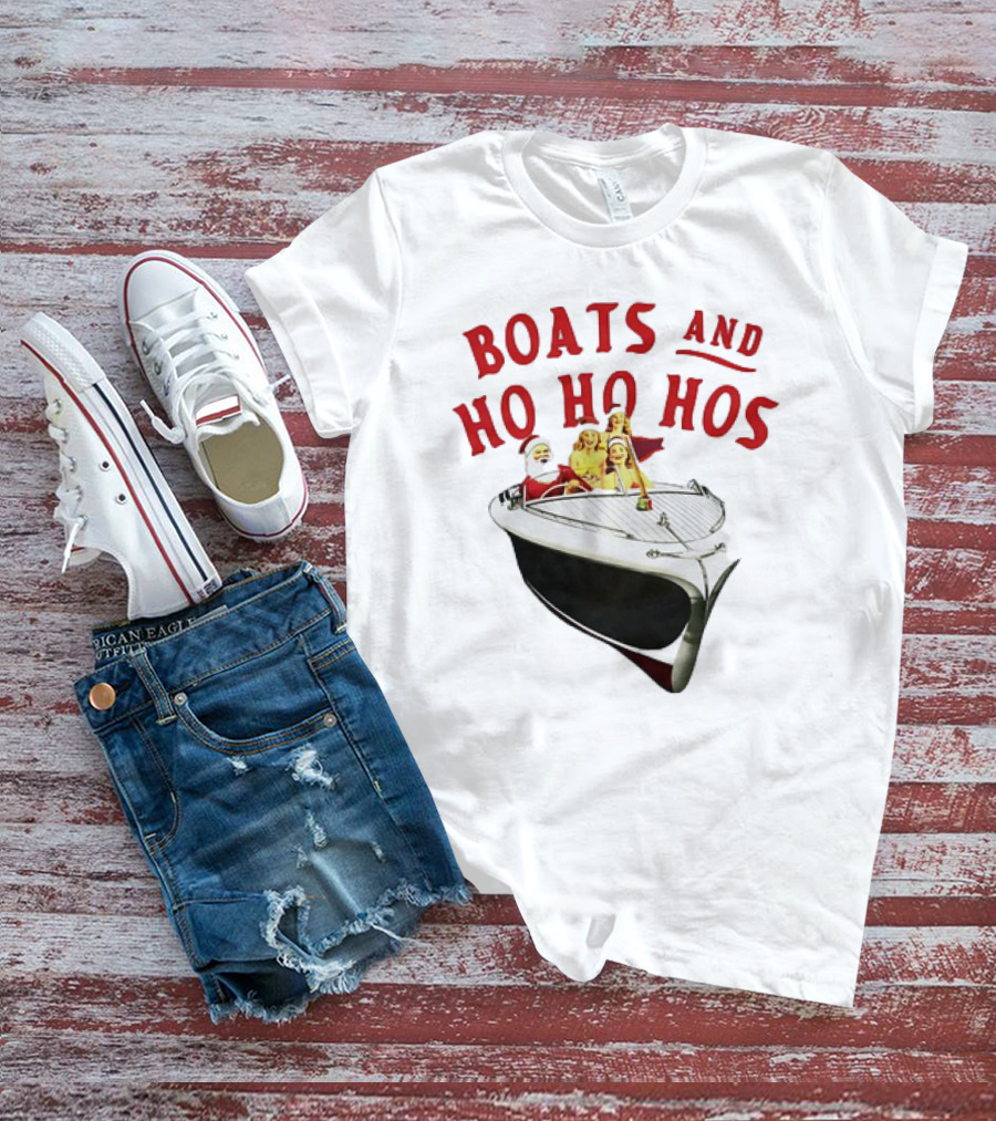 Santa Claus Boats And Ho Ho Hos Christmas Boat Party Holiday Fun T-Shirt