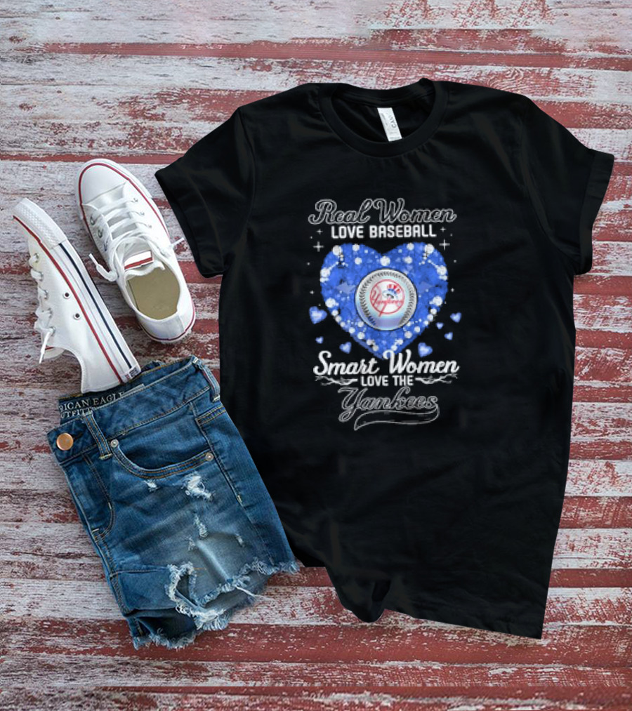 Real Women Love Baseball Smart Women Love The New York Yankees Vintage Diamonds T-Shirt