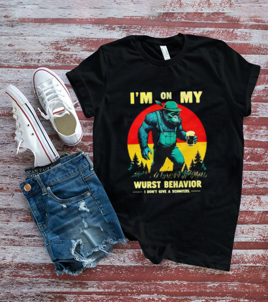 I'm On My Wurst Behavior I Don't Give A Schnitzel German Beer Wurst Funny Oktoberfest Retro T-Shirt