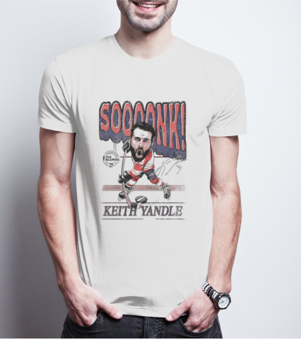 SOOOOONK Keith Yandle Philadelphia Flyers The Alumni Signature Caricature T-Shirt