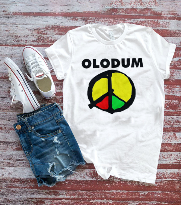 Olodum Peace Symbol With Red Yellow Green Segments T-Shirt