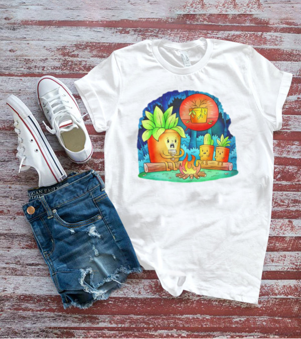 House Plants Gather Around Campfire Sharing Spooky Stories In The Woods T-Shirt