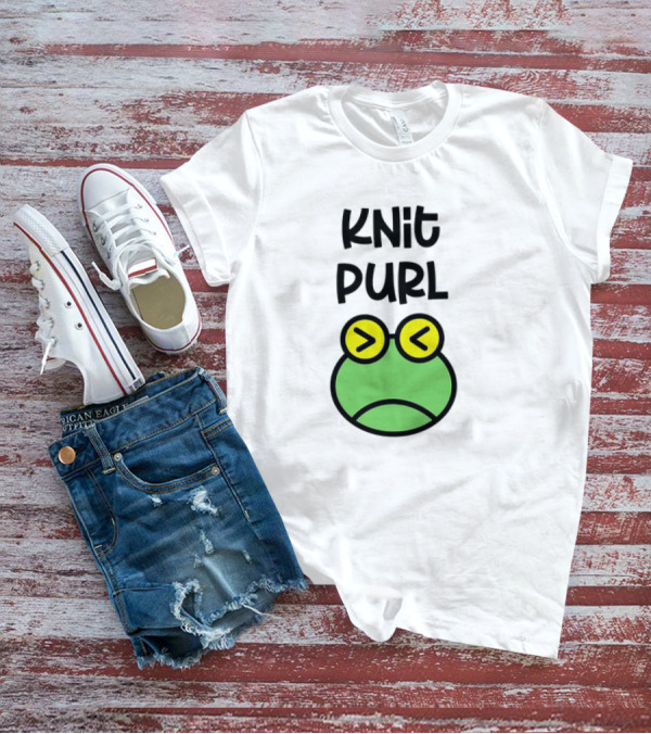 Knit Purl Frog With Glasses Pouting Face T-Shirt
