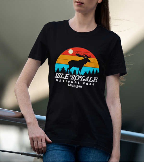 Isle Royale National Park Michigan Vintage Sunset Moose T-Shirt