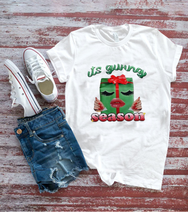 Its Giving Season Christmas Present With Red Lips And Nails T-Shirt