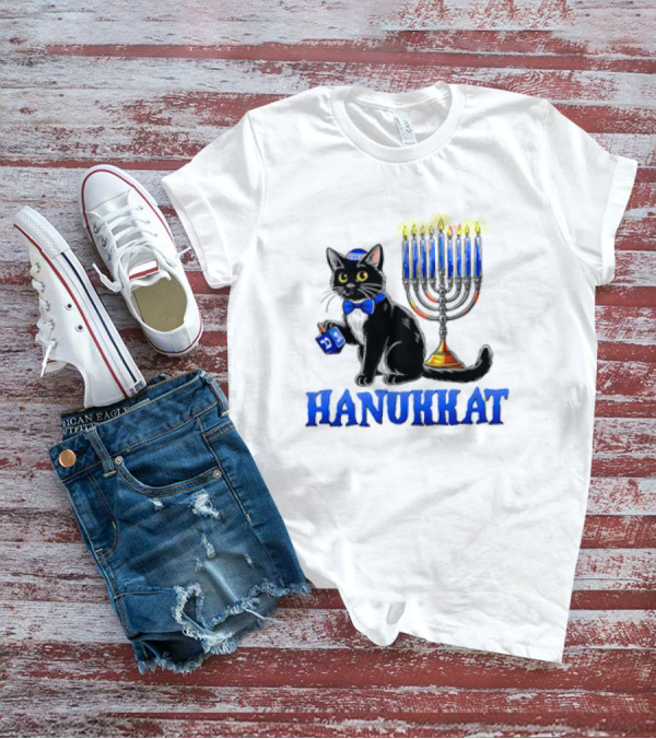 Hanukkat Cute Happy Hanukkah Jewish Cat Menorah Chanukah T-Shirt