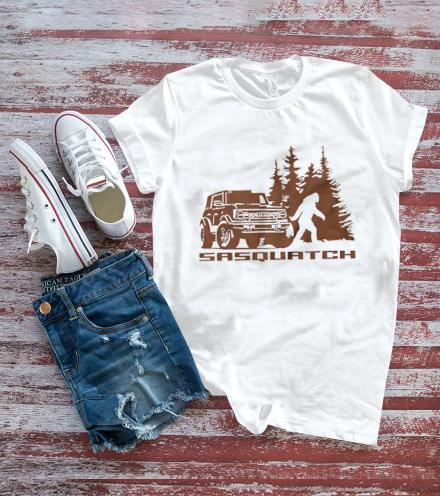 Sasquatch Bigfoot Bronco Truck Forest Scene T-Shirt