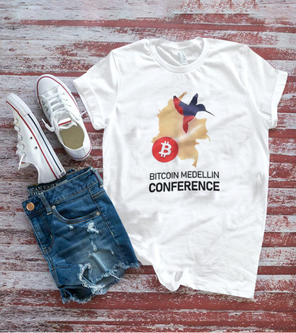 Bitcoin Medellin Conference Colombia Map Hummingbird T-Shirt