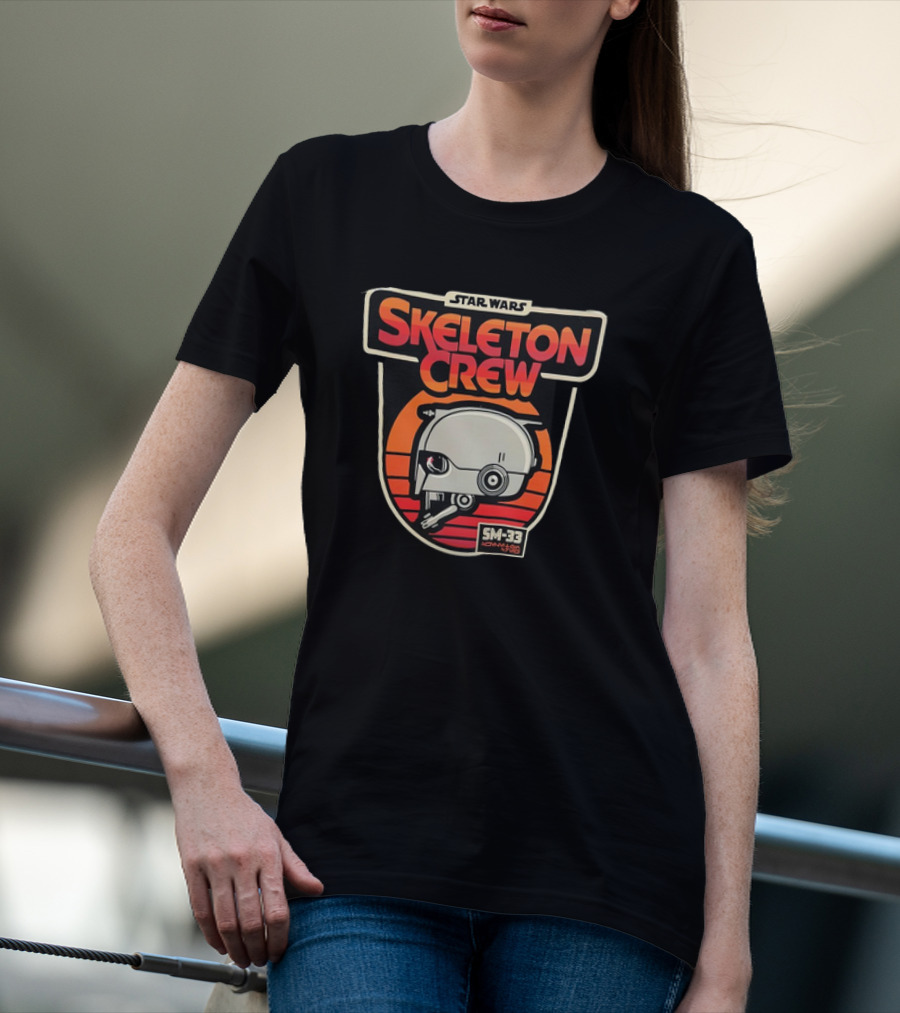 Star Wars Skeleton Crew SM-33 Johnny5g Robot Head Badge T-Shirt
