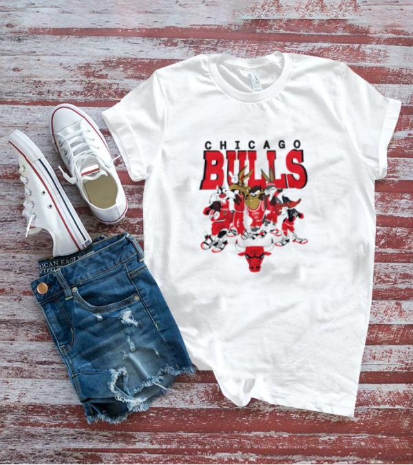 Chicago Bulls Looney Tunes NBA Basketball Cartoon Characters T-Shirt