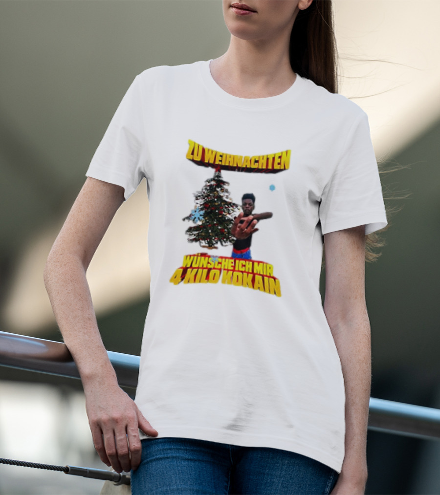 Zu Weihnachten Wünsche Ich Mir 4 Kilo Kokain Christmas Tree And Person T-Shirt