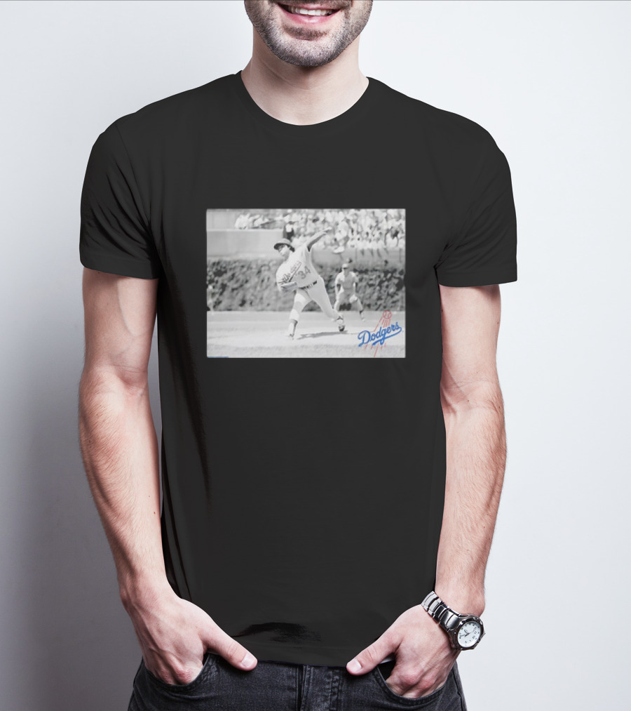 Fernando Valenzuela Los Angeles Dodgers Vintage Black And White Photo 34 T-Shirt