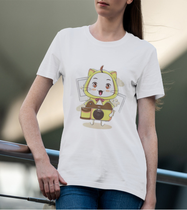 White Cat With Classic Camera Drawing T-Shirt