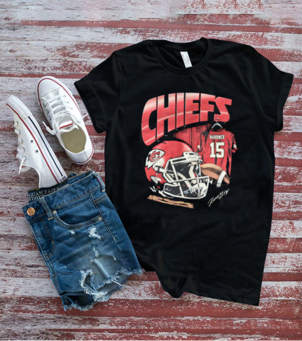 Kansas City Chiefs Patrick Mahomes 15 NFL Helmet Jersey Chiefs T-Shirt