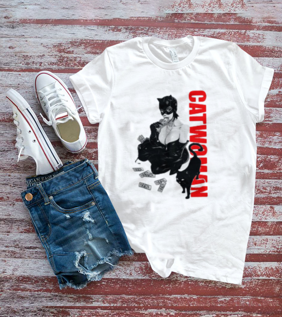 Catwoman Cartoon Noir With Money And Black Cat T-Shirt
