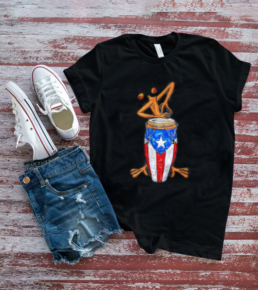 Boricua Puerto Rican Coqui Playing Drum Taino Flag T-Shirt