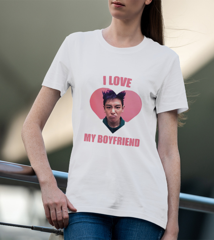 I LOVE MY BOYFRIEND Heart Face Pink Hair T-Shirt