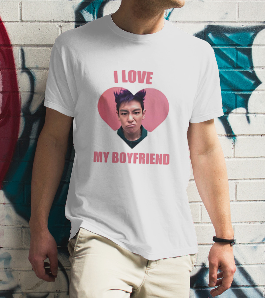 I LOVE MY BOYFRIEND Heart Face Pink Hair T-Shirt