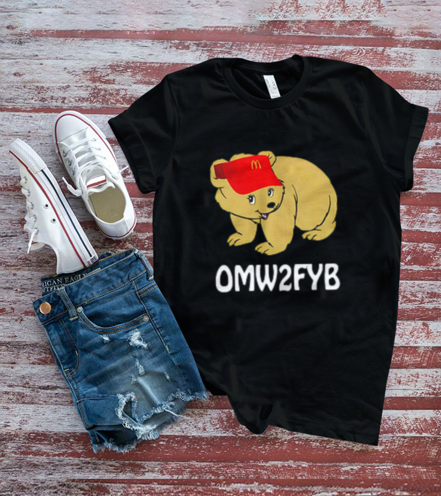 OMW2FYB Bear In Fast Food Cap T-Shirt