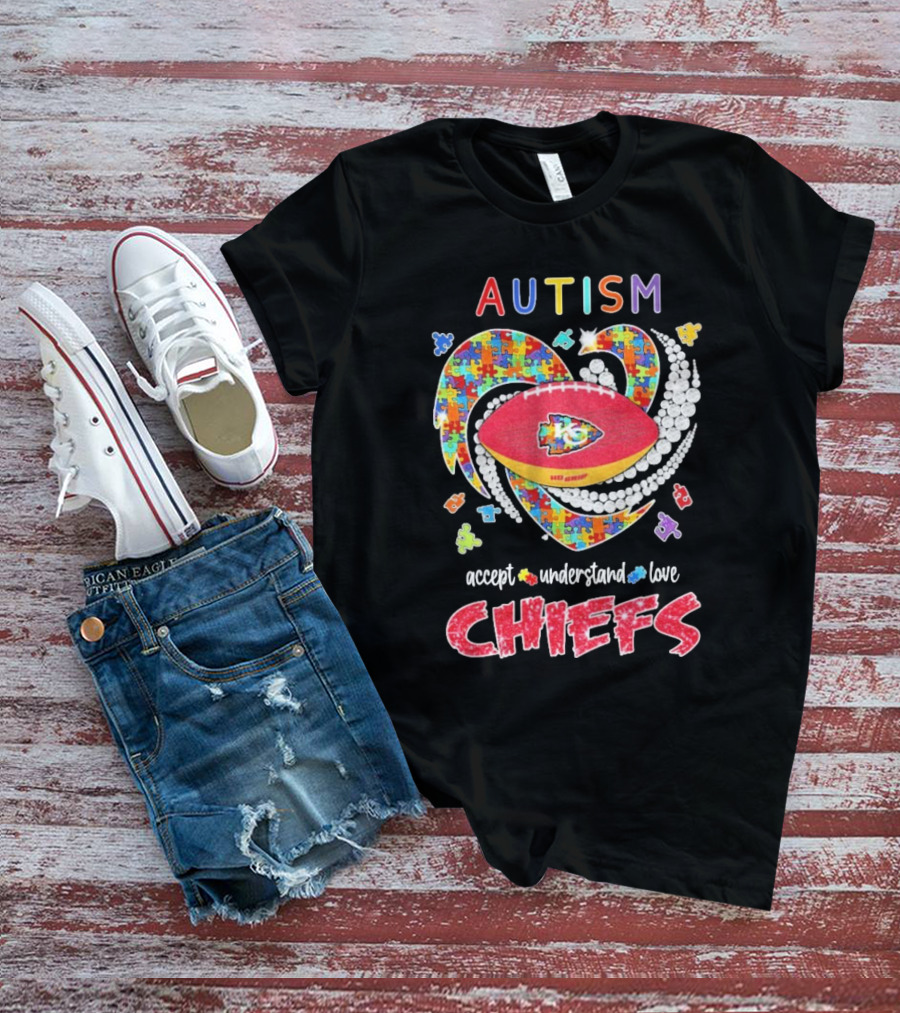 Autism Accept Understand Love Kansas City Chiefs Puzzle Heart T-Shirt