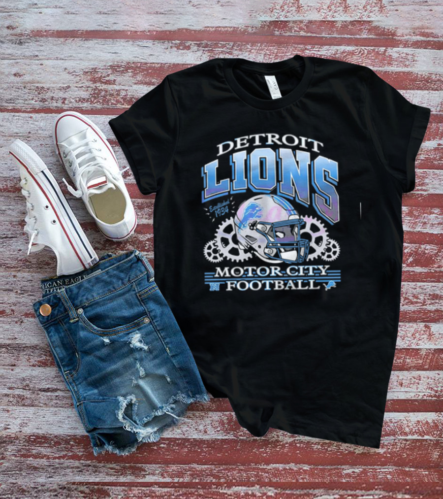 Detroit Lions Motor City Football Helmet Vintage Logo T-Shirt