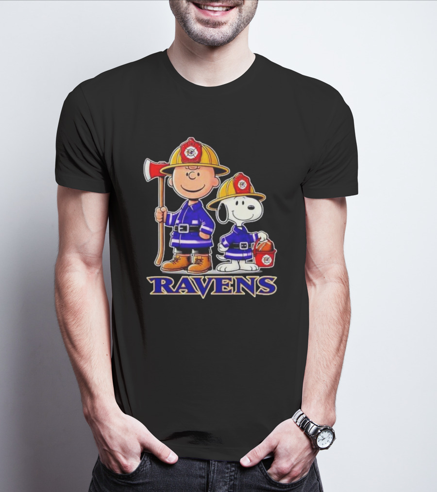 Firefighter Charlie Brown And Snoopy Baltimore Ravens T-Shirt