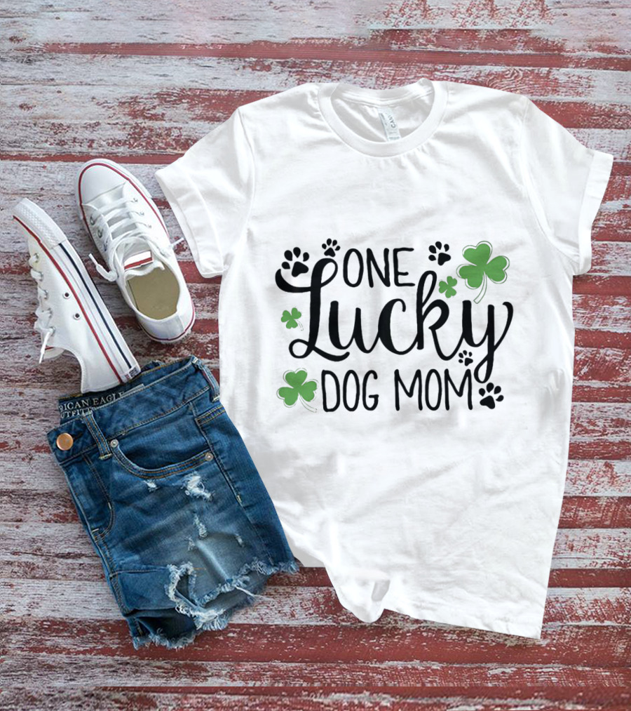 One Lucky Dog Mom With Shamrock And Paw Prints T-Shirt