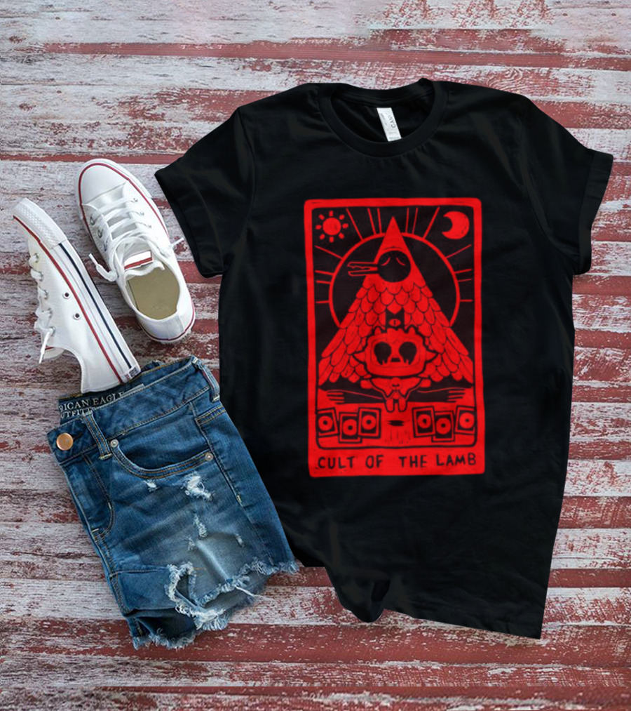 Cult Of The Lamb Red Tarot Pyramid With Sun And Moon Symbols T-Shirt