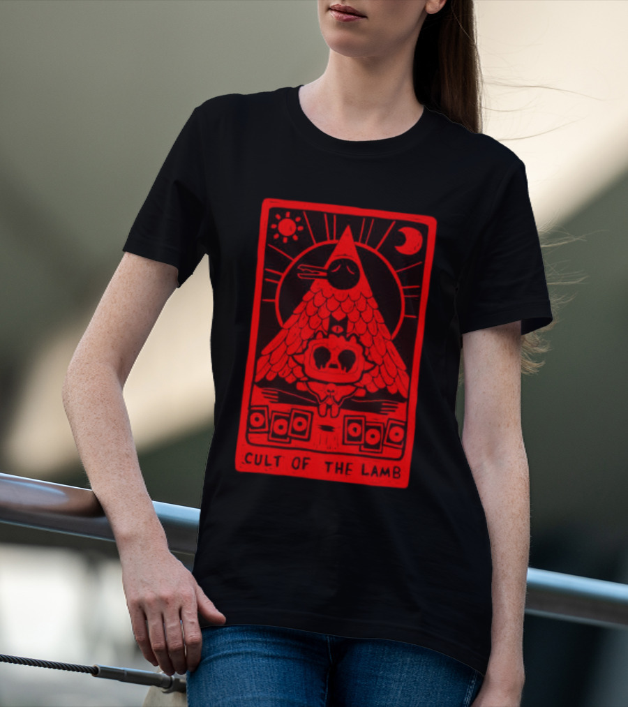 Cult Of The Lamb Red Tarot Pyramid With Sun And Moon Symbols T-Shirt