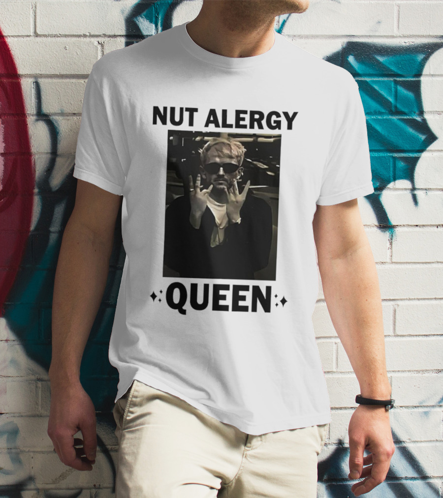 NUT ALERGY ROCK SIGN QUEEN T-Shirt
