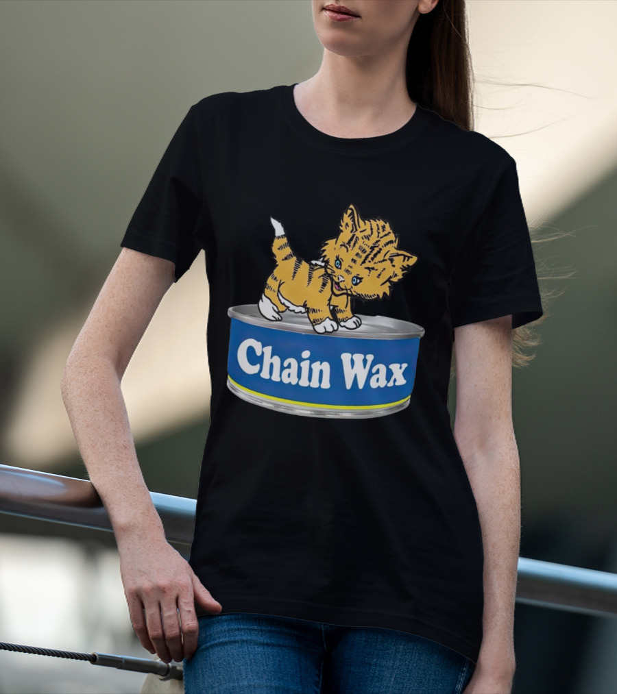 Cat Playing On Chain Wax Tin T-Shirt