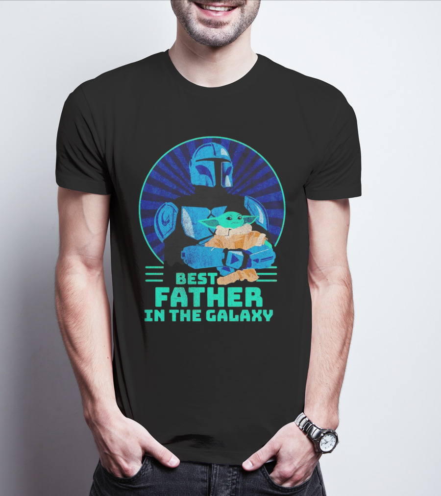 Best Father In The Galaxy Mandalorian Hug Baby Yoda T-Shirt