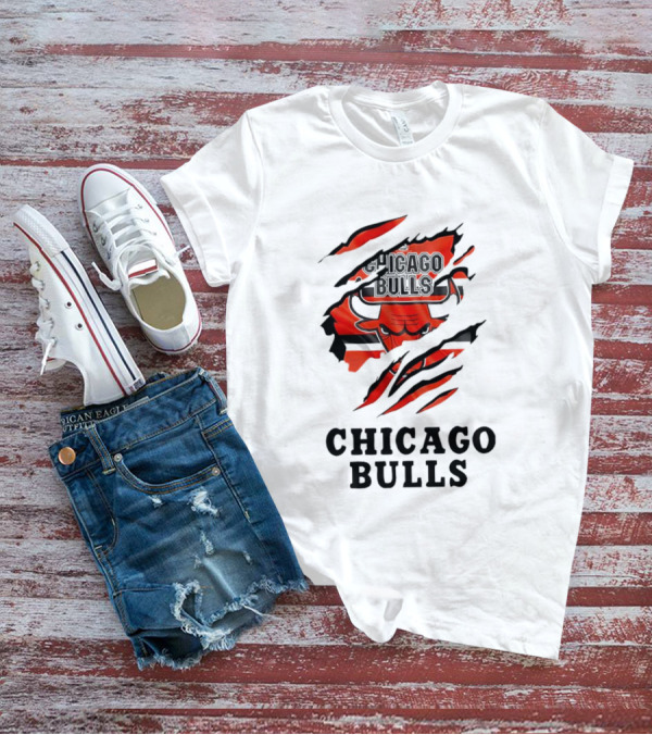 Chicago Bulls Torn Reveal Inside Me T-Shirt