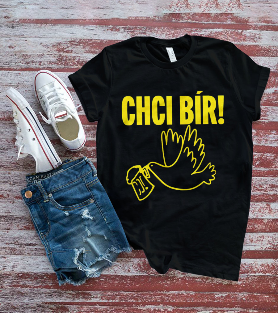 CHCI BÍR Beer Dove With Mug T-Shirt