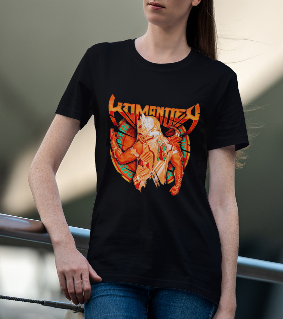 Kommander El As Del Espacio Guerrero Con Máscara Y Tatuaje Espiral Colorido T-Shirt