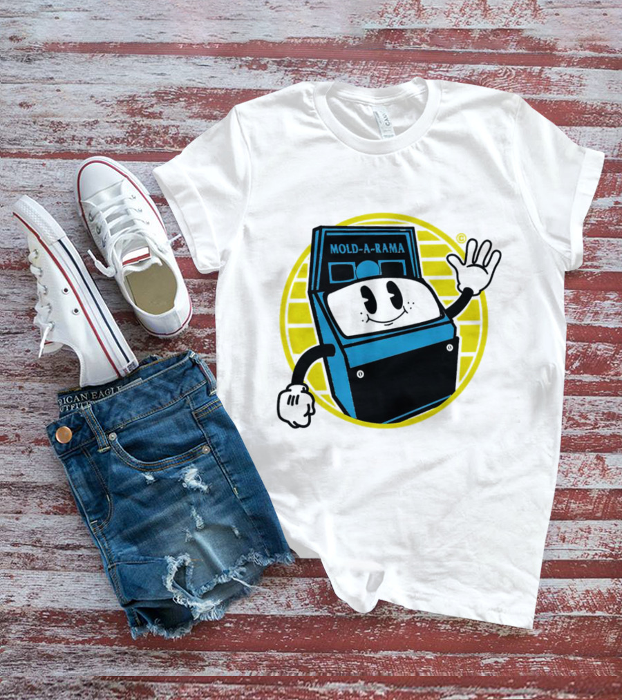Mold-A-Rama Smiling Machine Icon With Yellow Circle Background T-Shirt