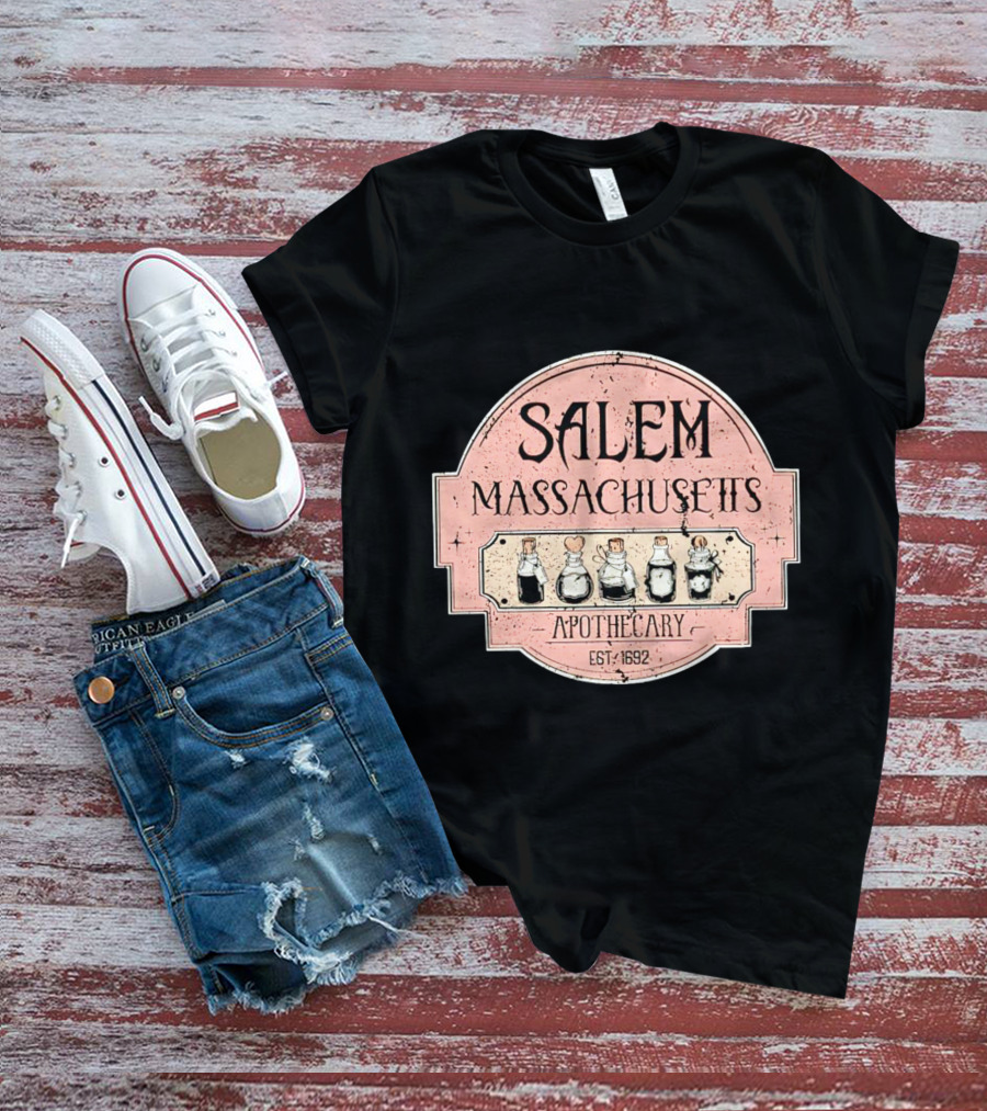 Salem Massachusetts Apothecary Est. 1692 Halloween T-Shirt