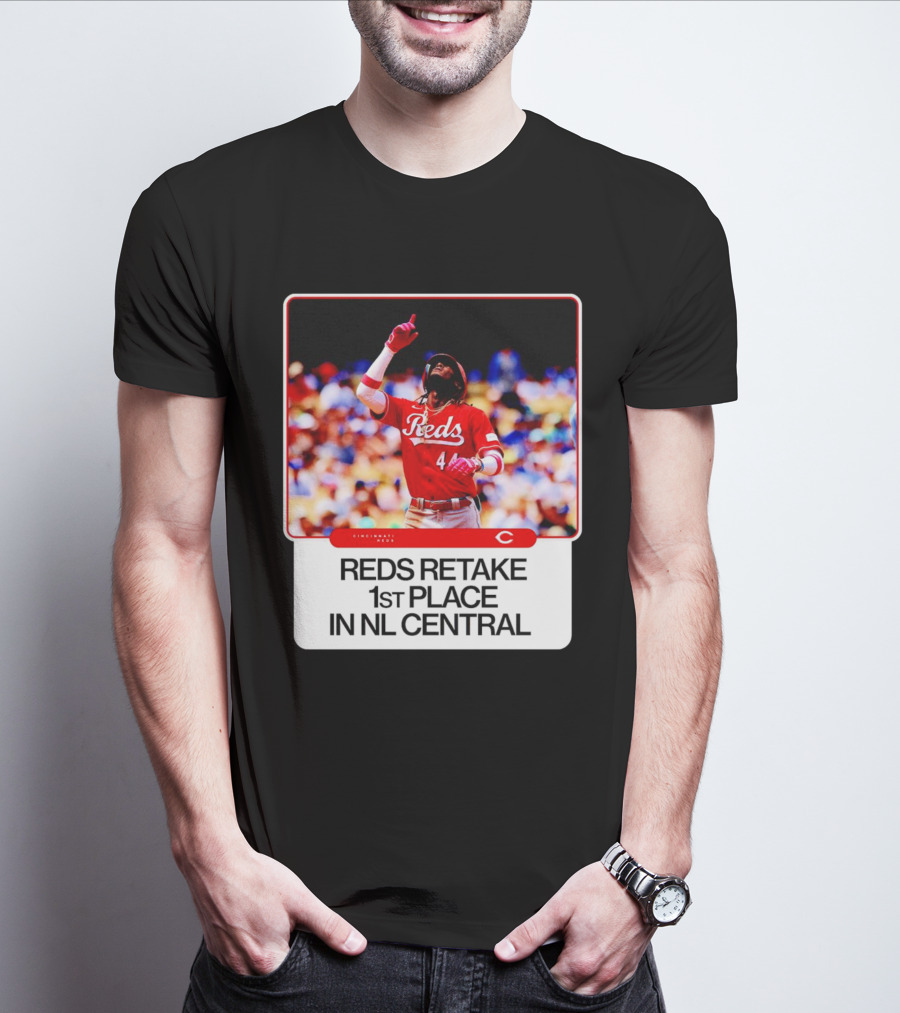 Cincinnati Reds Retake 1st Place In NL Central Elly De La Cruz T-Shirt