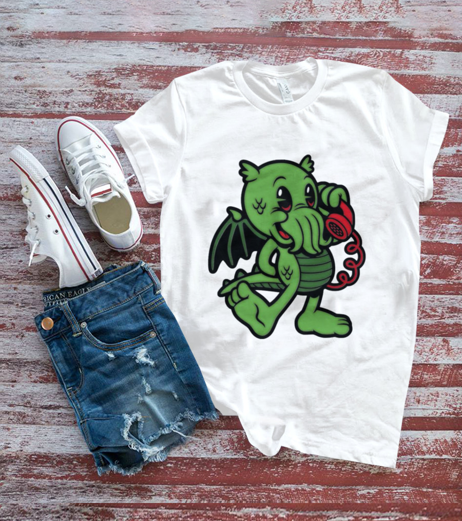 Chubby Cthulhu Phone Call Cartoon With Red Retro Telephone T-Shirt