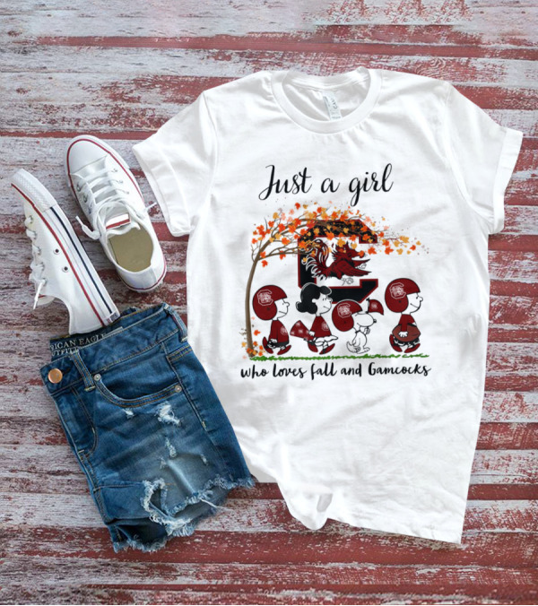 Just A Girl Who Loves Fall And Gamecocks Peanuts Cartoon T-Shirt