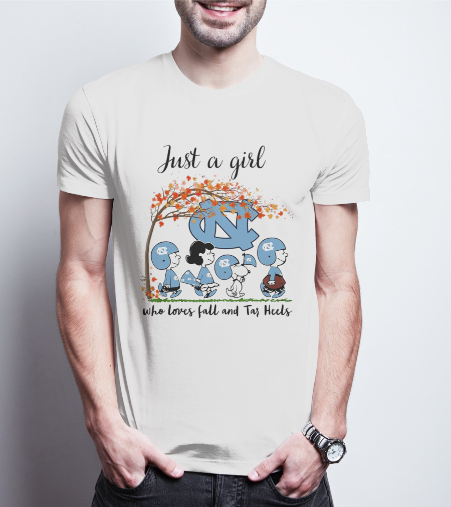 Just A Girl Who Loves Fall And Tar Heels Peanuts Cartoon Halloween T-Shirt