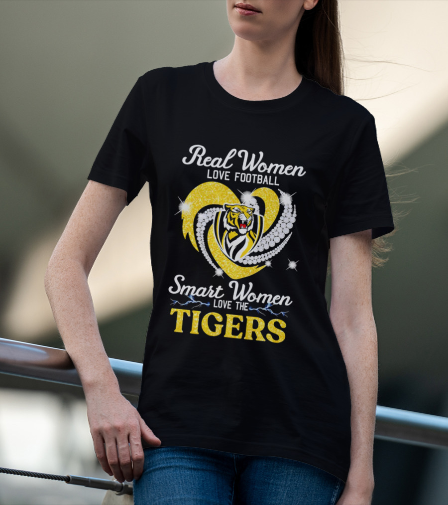 Real Women Love Football Smart Women Love The Richmond Tigers T-Shirt