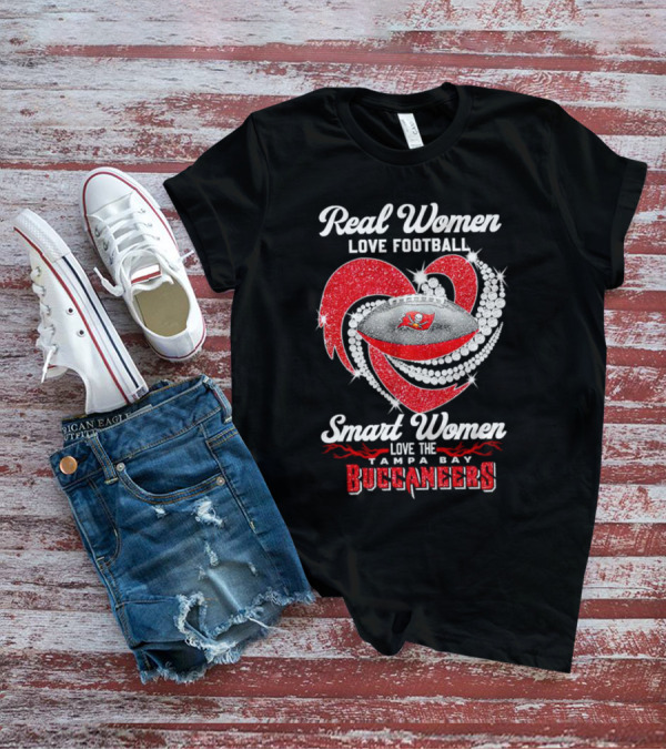 Real Women Love Football Smart Women Love The Tampa Bay Buccaneers Football Heart T-Shirt
