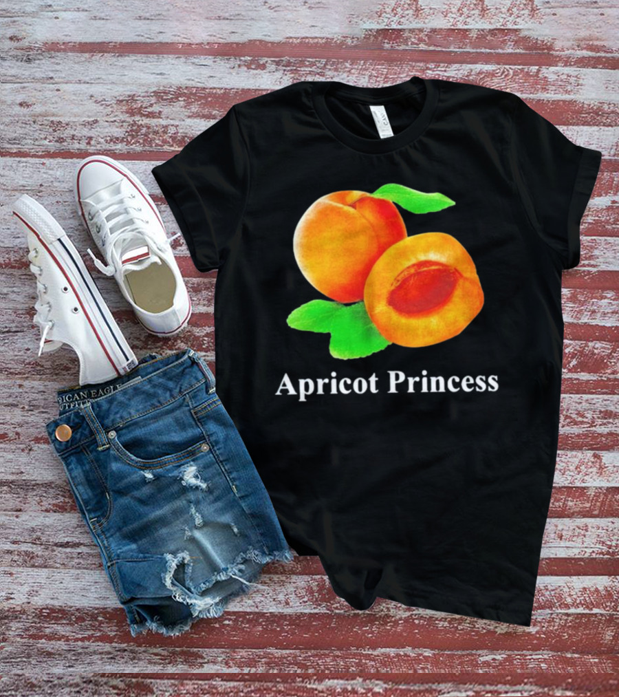 Apricot Princess Fruit Illustration With Leaf Detailing T-Shirt