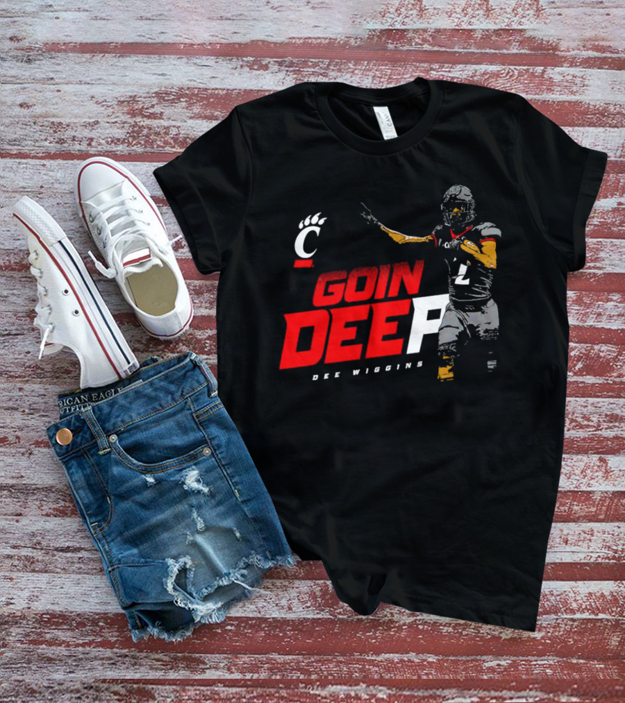 Dee Wiggins Goin’ Deep Cincinnati Bearcats Football Iconic Play Action T-Shirt