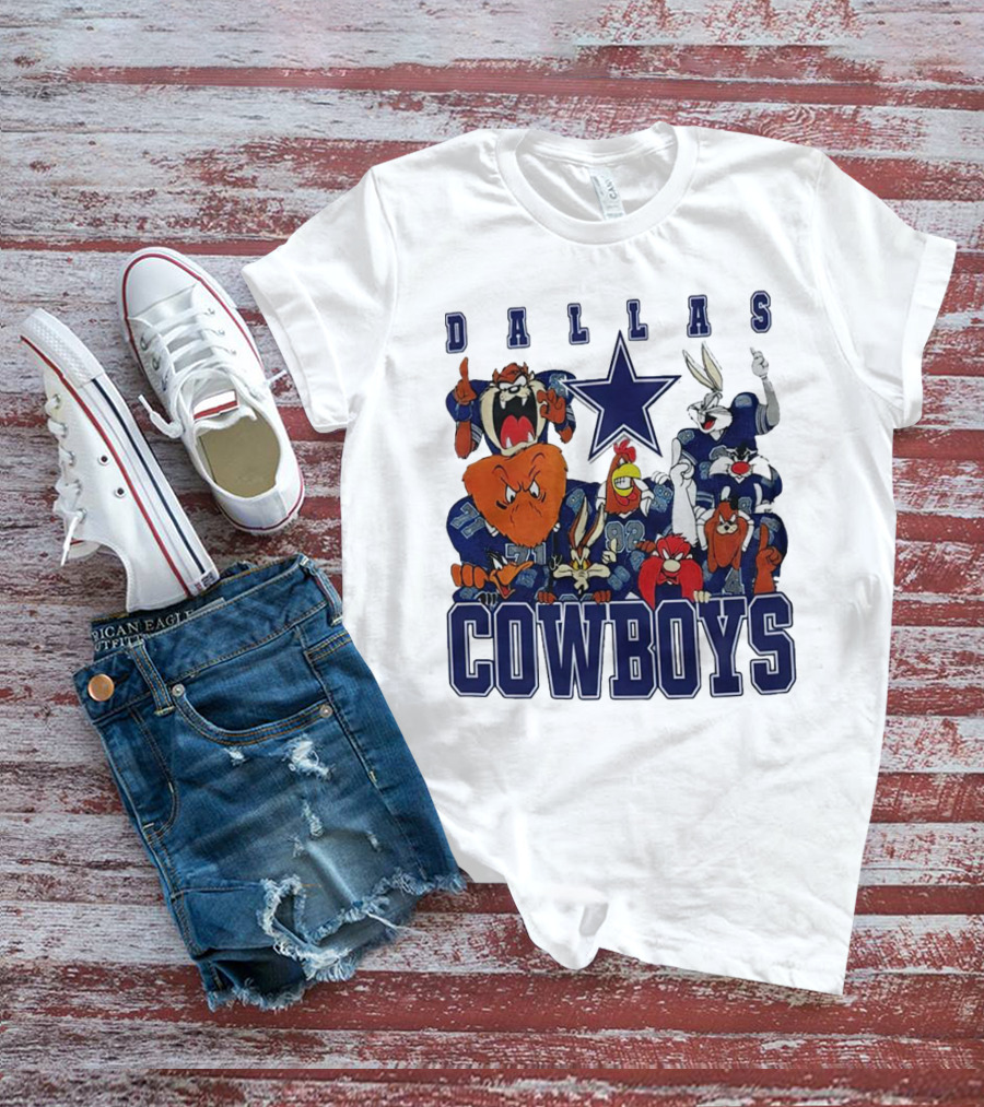 Dallas Cowboys Looney Tunes Characters NFL Football Team Fan T-Shirt