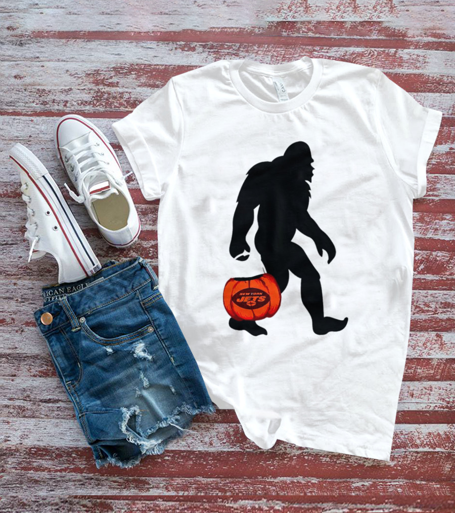 New York Jets Bigfoot Halloween Pumpkin T-Shirt