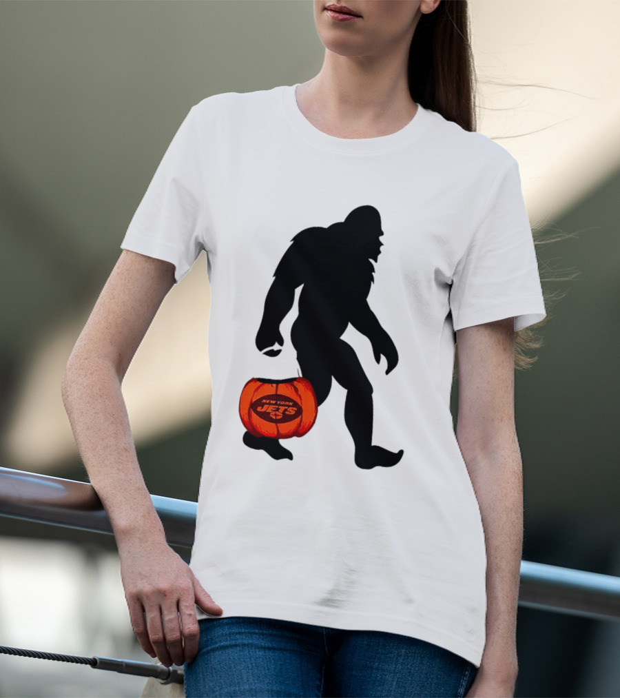 New York Jets Bigfoot Halloween Pumpkin T-Shirt