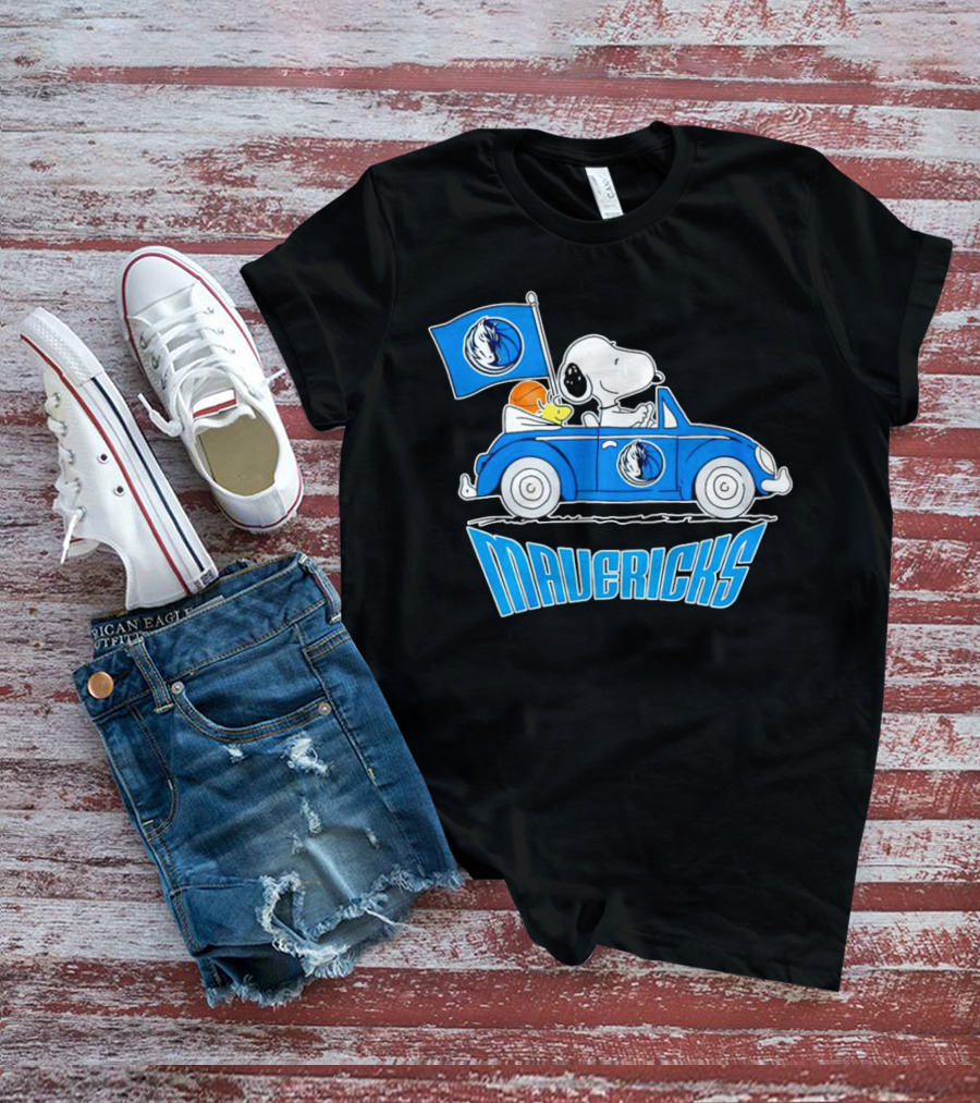 Mavericks Basketball Snoopy Driving Car With Logo Flag T-Shirt